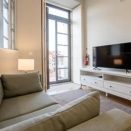 Apartment 31 Janeiro 157 - Delightful 1br Flat W/ Ac & Balcony By Lovelystay