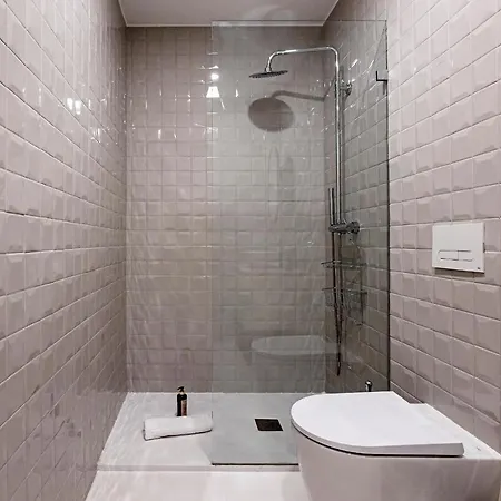 31 Janeiro 157 - Delightful 1br Flat W/ Ac & Balcony By Lovelystay Apartment Porto
